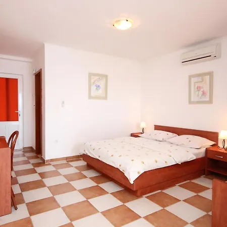 Apartments By The Sea Orebic, Peljesac - 2130 *